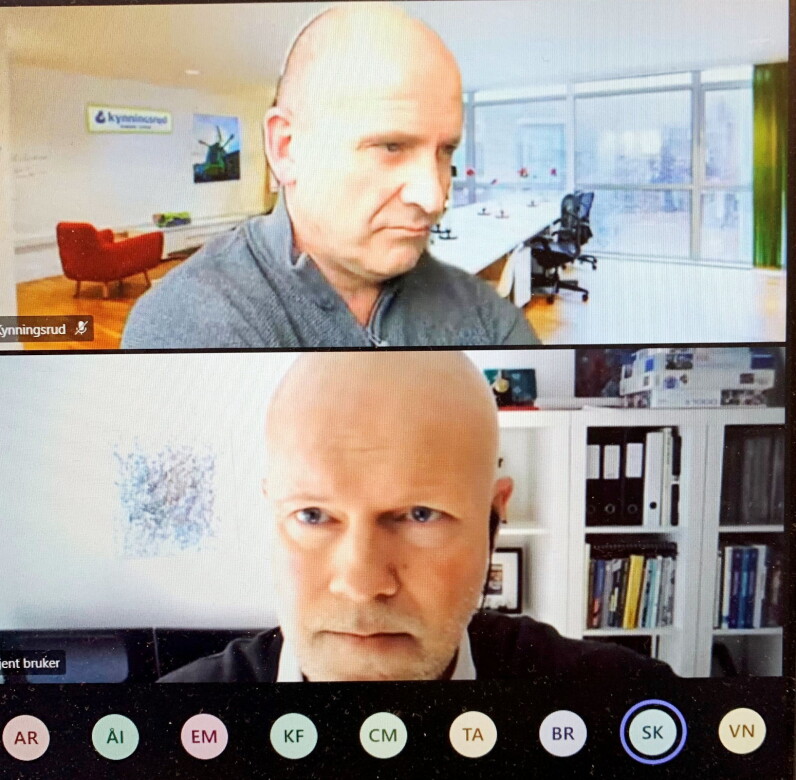 TEAMS: Thomas Bohlin (nederst) fra Liebherr-forhandler Ing. Hans P. Øen AS og Eirik Kynningsrud fra Kynningsrud Nordic Crane holdt et felles Teams-innlegg om elektriske kraner på et fagseminar i regi av KranTeknisk Forening.
