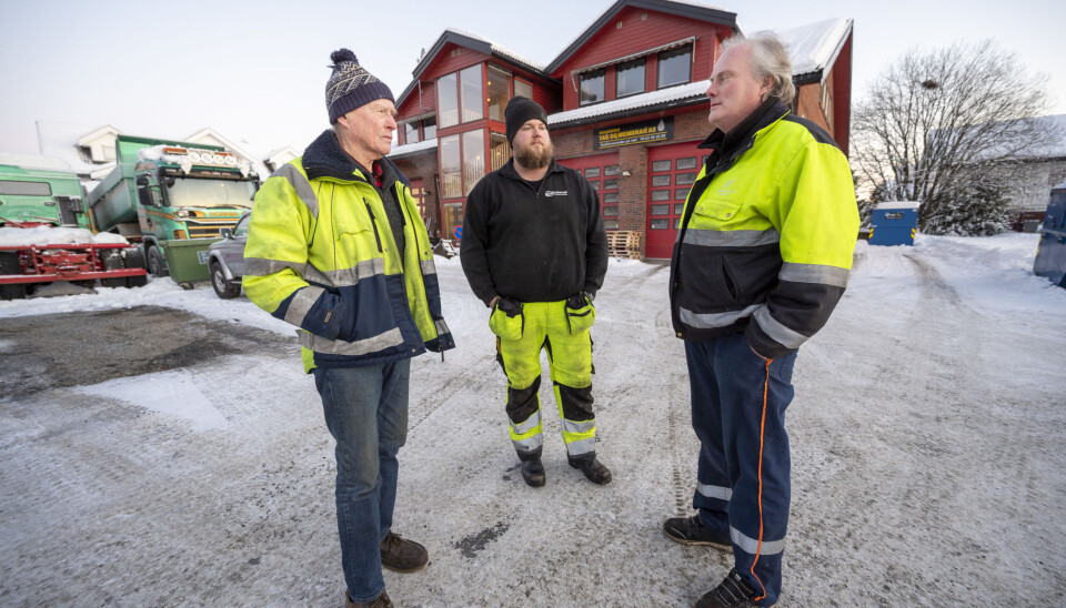 TRO TIL: Det gikk halvannet døgn fra raset gikk til Arne (82), Steffen (26) og Bjørn Granerud fikk telefonen om de kunne bidra til redningsaksjonen. Den telefonen hadde de ventet på.
