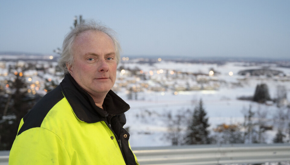 LOKALT: Utsikten fra Brådalsfjellet har Bjørn Granerud sett i tusenvis av timer. Nå håper han myndighetene vil bruke lokale krefter i gjenoppbyggingen av Ask.