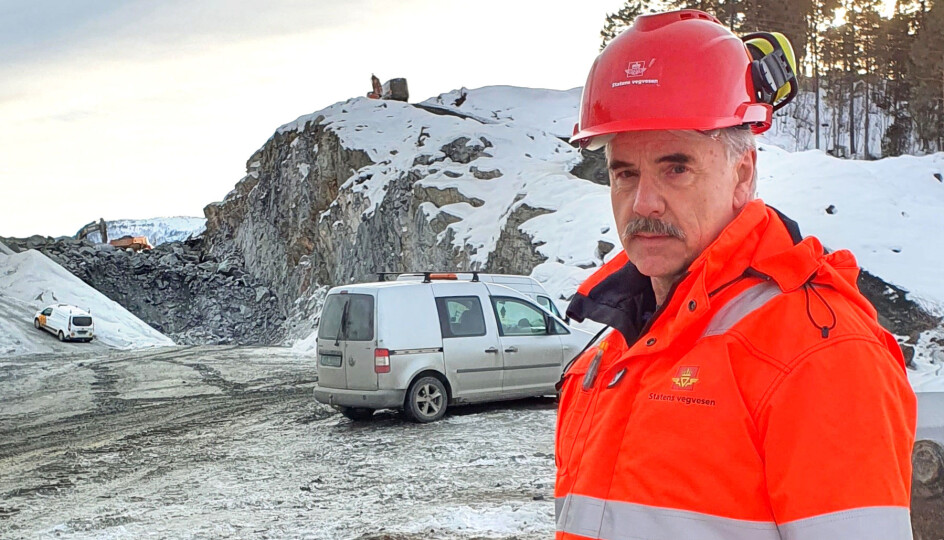 Prosjektleder Odd Helge Innerdal i Statens vegvesen ligger foran skjema i arbeidet med ny E39 Leirvika-Renndalen.