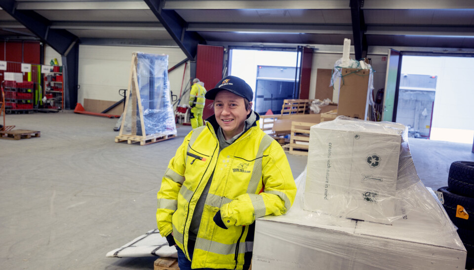 TERMINAL: Rune Sletten og Dovre Bud og Vare henter mye gods hver dag på Bring-terminalen på Otta.