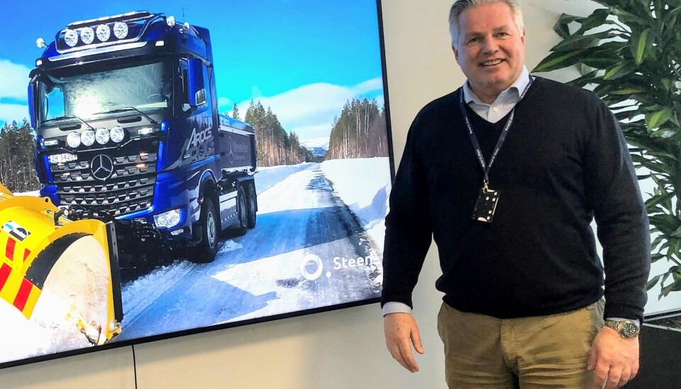 Leder for Bertel O. Steen Lastebil og Buss AS, Jarle Viuls, er på jakt etter nye medarbeidere.