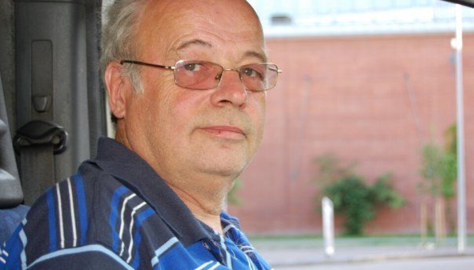 Jan Høiback, leder i T.I.A. Norge, mener det er bedre å bygge god vei enn middels god vei med noen få km ekstra.
