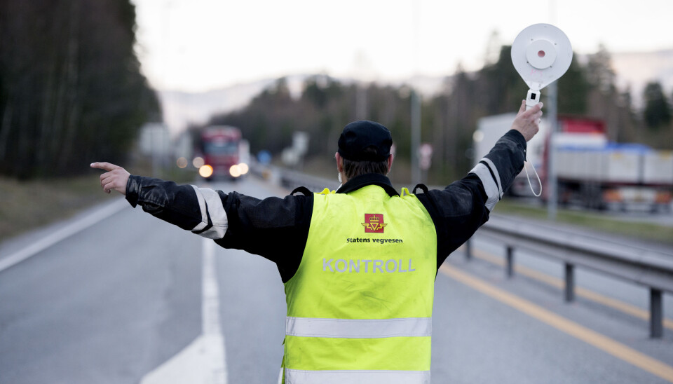 Statens vegvesens kontrollører skal overta flere av politiets oppgaver når ny og mer omfattende forskrift om overtredelsesgebyr trer i kraft i 2021.