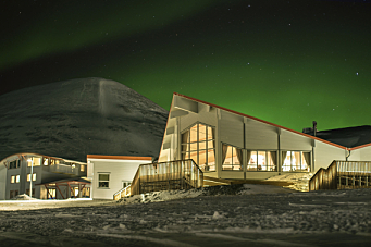 Støtter Store Norske-kjøp på Svalbard