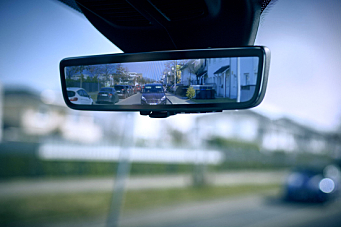 Ford lanserer «smarte speil» for varebiler uten bakvindu
