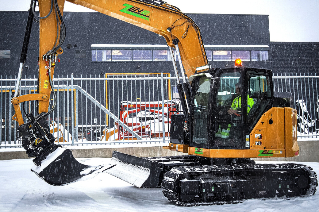 Bilde fra overlevering i vinter av en rekke Z-Line-maskiner. Bilde fra overlevering i vinter av en rekke Z-Line-maskiner.
