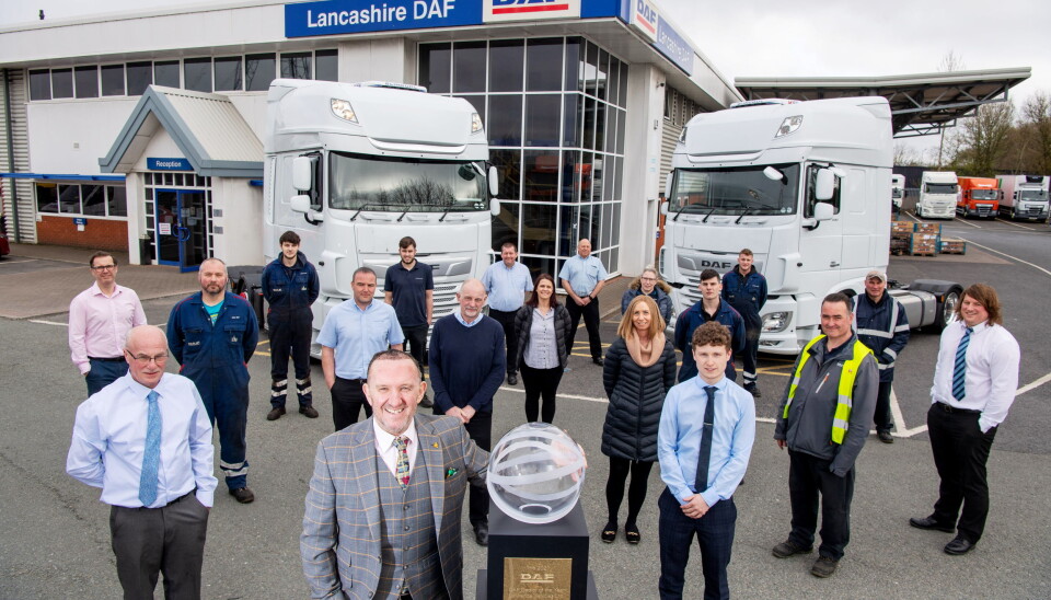 UTMERKELSE: Den britiske forhandlergruppen Lawrence Vehicles Ltd. er kåret til Årets internasjonale DAF-forhandler 2021.
Foto: DAF