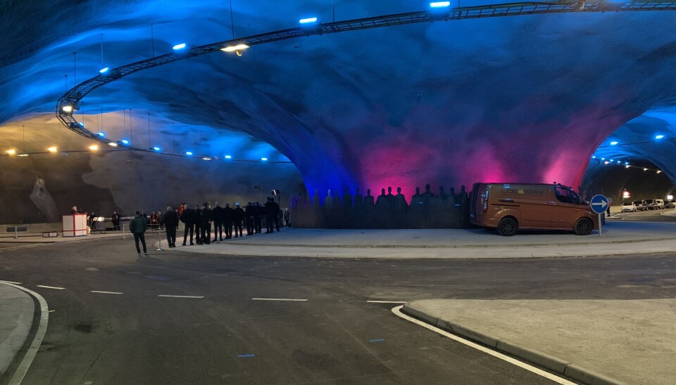 Sintef var med som rådgiver da verdens første undersjøiske rundkjøring ble bygget på Færøyene.