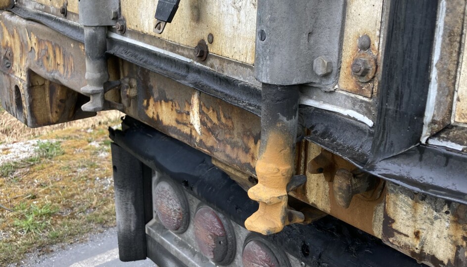 Kjørte med ulåste bakdører