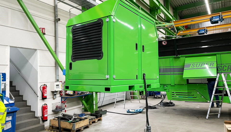 AVLØFTBAR: Konseptet med avløftbar strømgenerator har Neuenhauser utviklet etter modell fra tilsvarende løsning på Keestrack knuseverk. AVLØFTBAR: Konseptet med avløftbar strømgenerator har Neuenhauser utviklet etter modell fra tilsvarende løsning på Keestrack knuseverk.