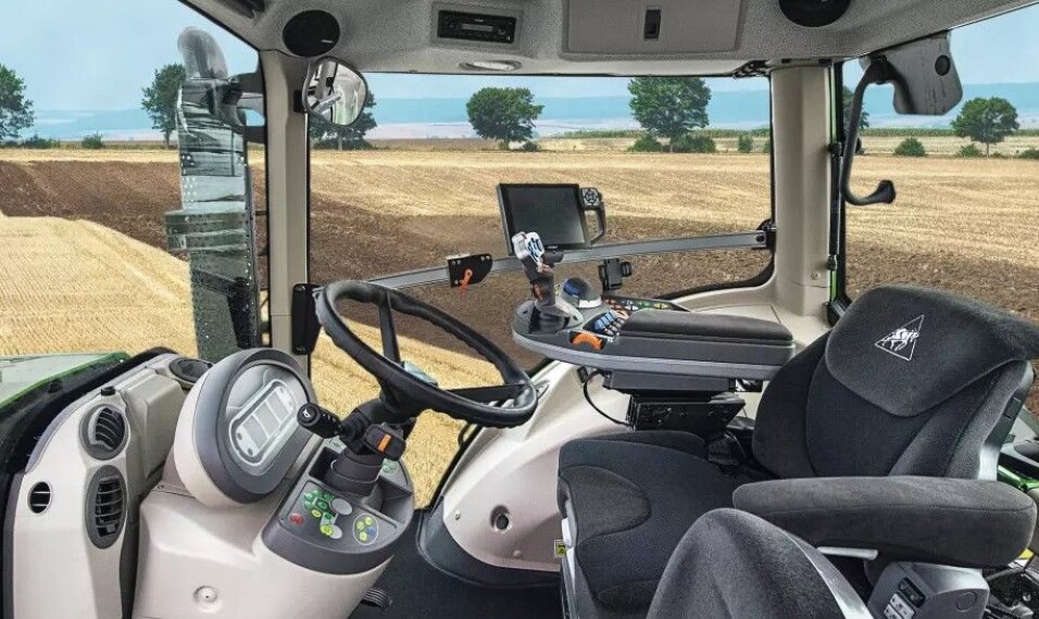 HYTTA: Et produktbilde fra produsenten viser førerfasilitetene i Fendt-traktoren. Foto: Fendt