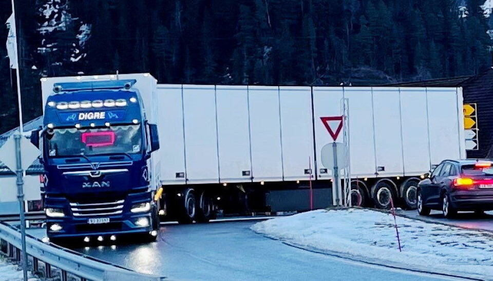 GOD ERFARING: Stian Winsnes i Digre Transport har bare positive erfaringer etter den første vinteren med 25,25 meter.