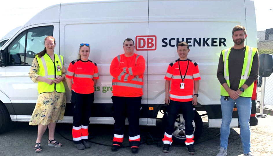 Stolte Schenker-ansatte som nå bidrar godt til reduserte CO2-utslipp. F.v: Hege Eide, Silje Sande, Pawel Jebrzyki, Håvad Svihus, og Frode Svendsen.