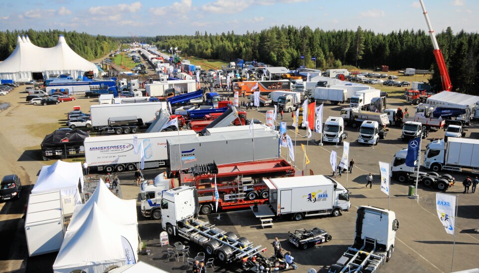 Bilde fra Transportmessa 2015 på «stripa» øst for flyplassen på Gardermoen.