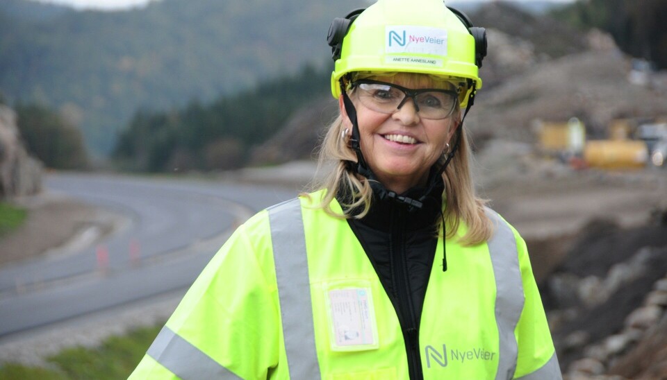 - Klimaomstilling blir viktigere og viktigere i årene som kommer, og leverandører som tenker nytt og omstiller seg vil ha en fordel i fremtidens konkurranser. Omstillingen skjer nå i hele samfunnet, og i et stadig høyere tempo, og anleggsbransjen er intet unntak, sier Anette Aanesland, administrerende direktør i Nye Veier.