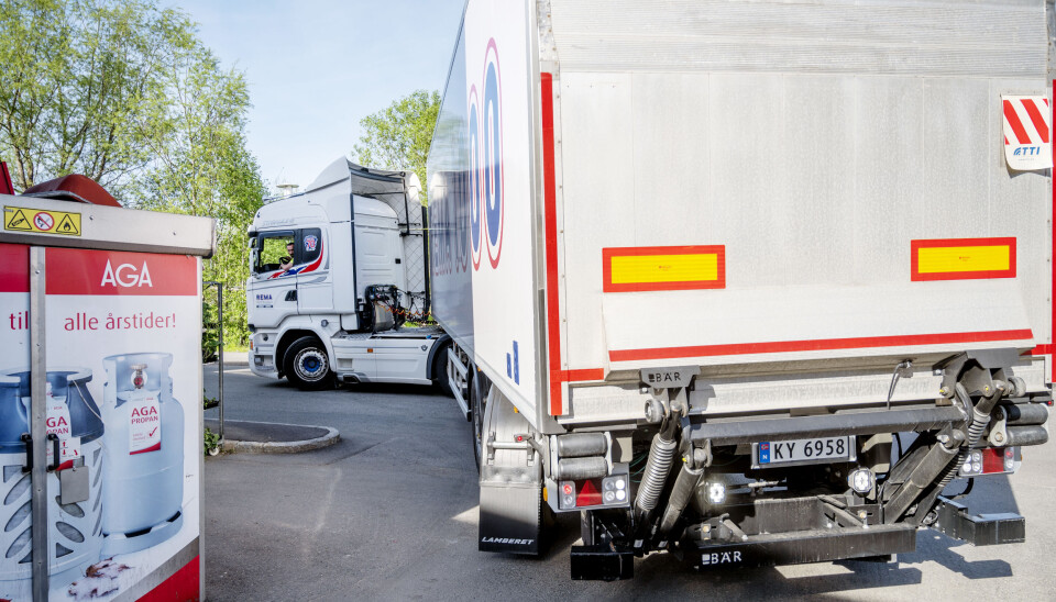 Rema 1000 Distribusjon har har tatt i bruk fire Lamberet city-semier. Disse brukes til distribusjon ut i butikker med store volum og lite plass.