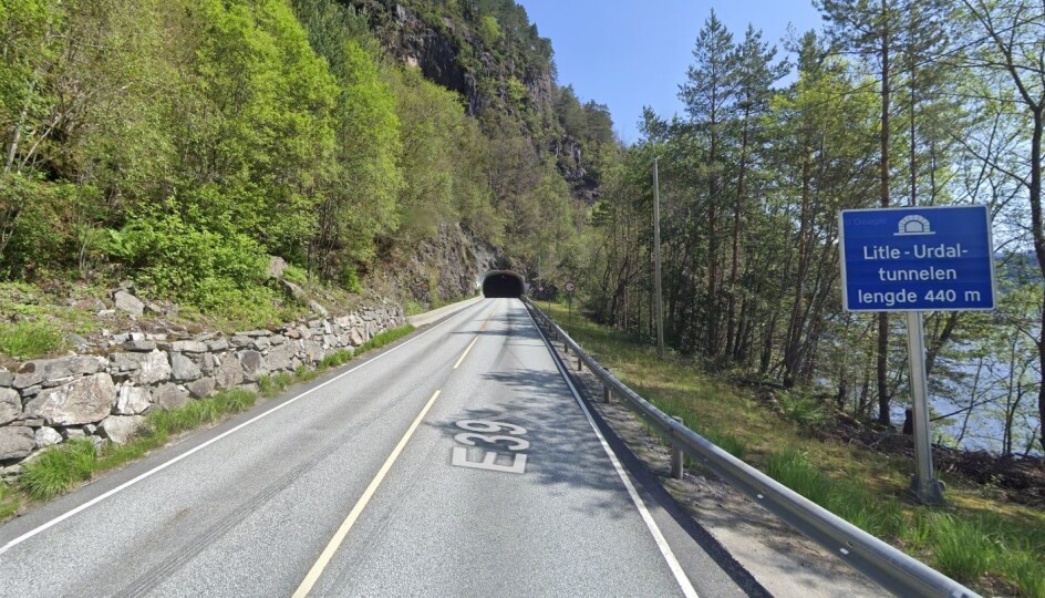 Den 440 meter lange Litle-Urdaltunnelen på E39 i Alver i Vestland stenges hele uke 25.