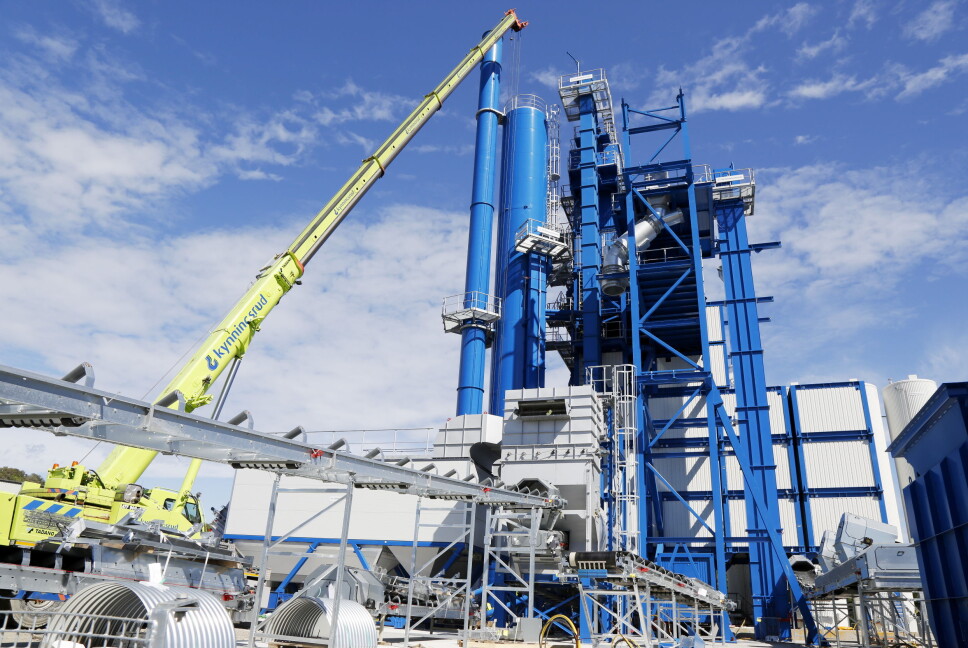 FØRSTE I VERDEN: Asfaltfabrikken Benninghoven RPP 4000 HG (Hot Gas) som Wirtgen Norway AS bygger for Velde Produksjon i Mandal, er første av sitt slag i verden. Foto: Klaus Eriksen