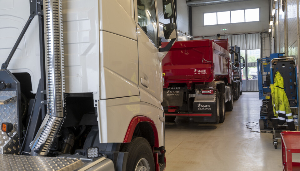 KØ: Bare hos Volvo Truck Center i Drammen sto det i begynnelsen av juni over 10 lastebiler som ventet på godkjenning i TS0.