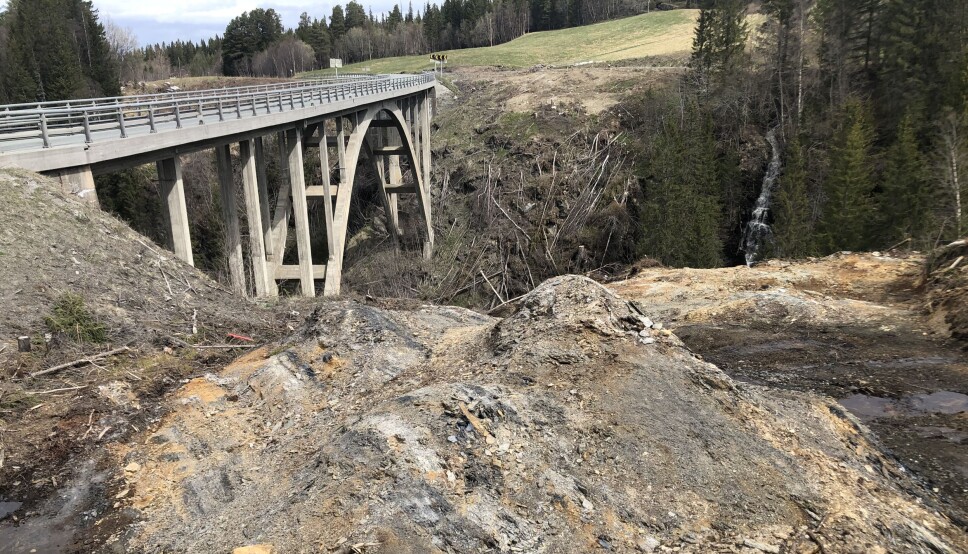 Her, rett oppstrøms for dagens Stavåbru i Rennebu, skal den midlertidige brua for E6-trafikken bygges.