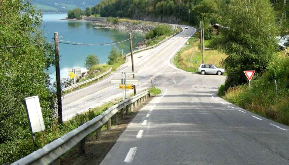 Krysset mellom rv. 15 og rv.51 i Randen i Ottadalen skaper ofte trafikkfarlige situasjoner.