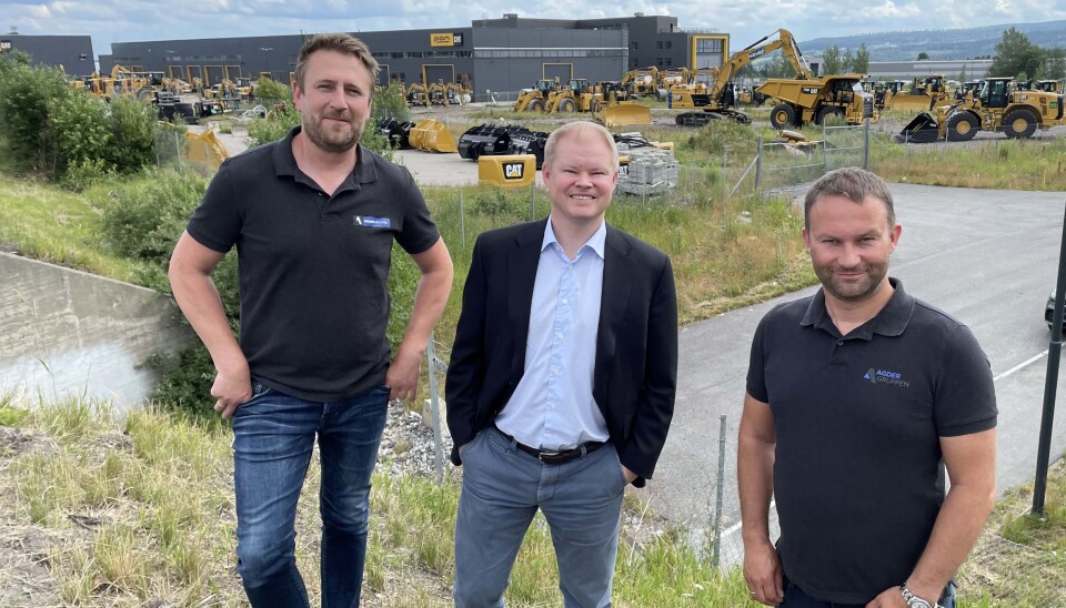 FORNØYDE: Avdelingsleder Kai Ronny Løvtjernet (t.v.), Karl Erik Rimfeldt i Rimfeldt Eiendom og daglig leder Svein Arne Uppstad gleder seg til nybygg på Berger.