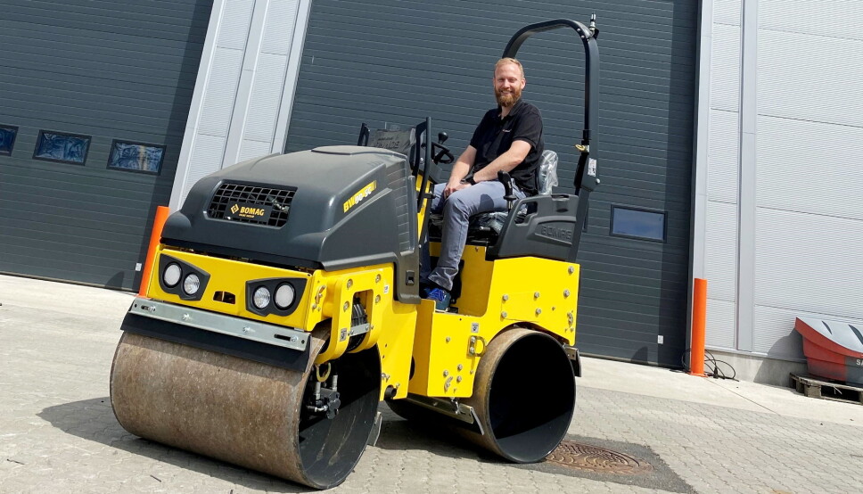 NY KAM: Fredrik Stangeland er ny key account manager for Bomag-maskinene hos Hesselberg Maskin. Foto: Hesselberg Maskin