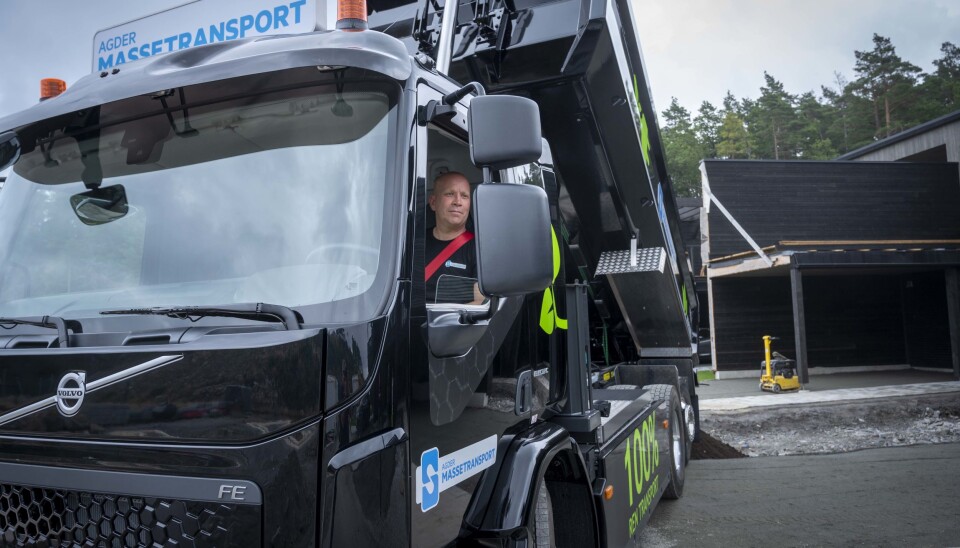LEVERT: Anders Ramsland kunne konstaterete at tippen gikk opp og jorda skled av i det mye boligfeltet på Lauvåsen øst for Kristiansand sentrum.