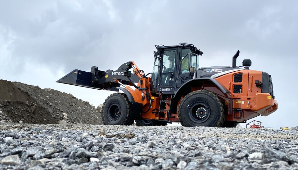 Veinors Hitachi ZW220-7 er den første av sitt slag i Norge.