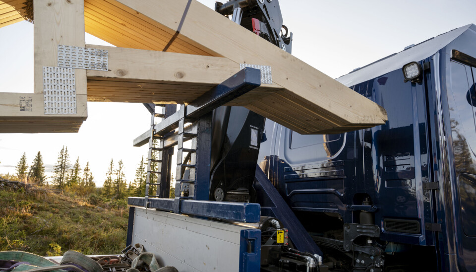 STATIV: I forkant av planet er det et justerbart stativ som takstolene kan legges på.