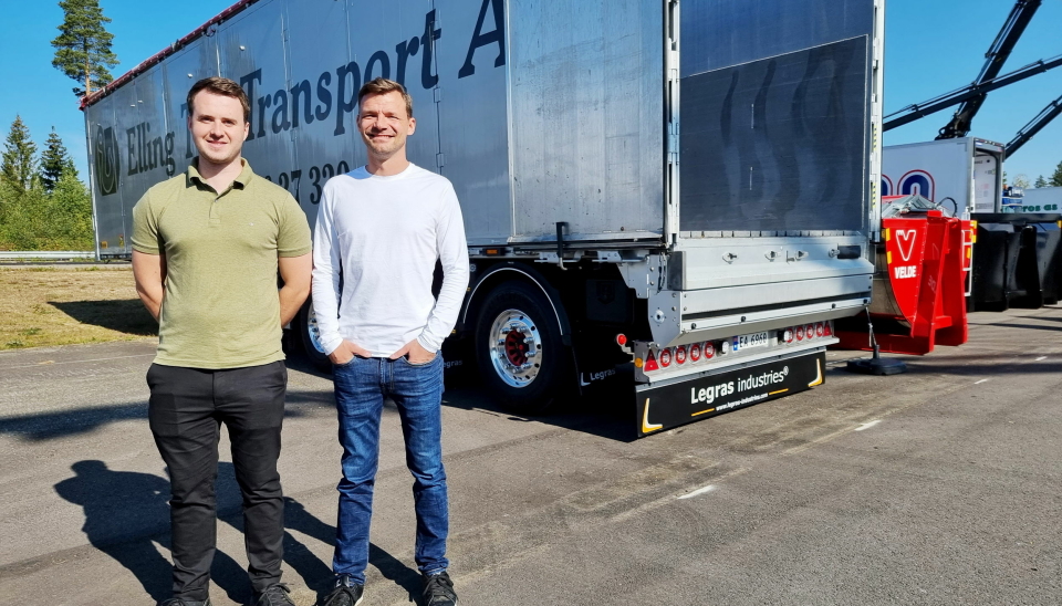 FRANSKE FØLELSER: René Moi Jespersen (til høyre) er agent for den franske lastebiltilhenger-produsenten Legras i Norge. Til å hjelpe seg med jobben har man Martin Schødt som er fra Danmark, men som jobber ved fabrikken som ligger i Champagne-distriktet.