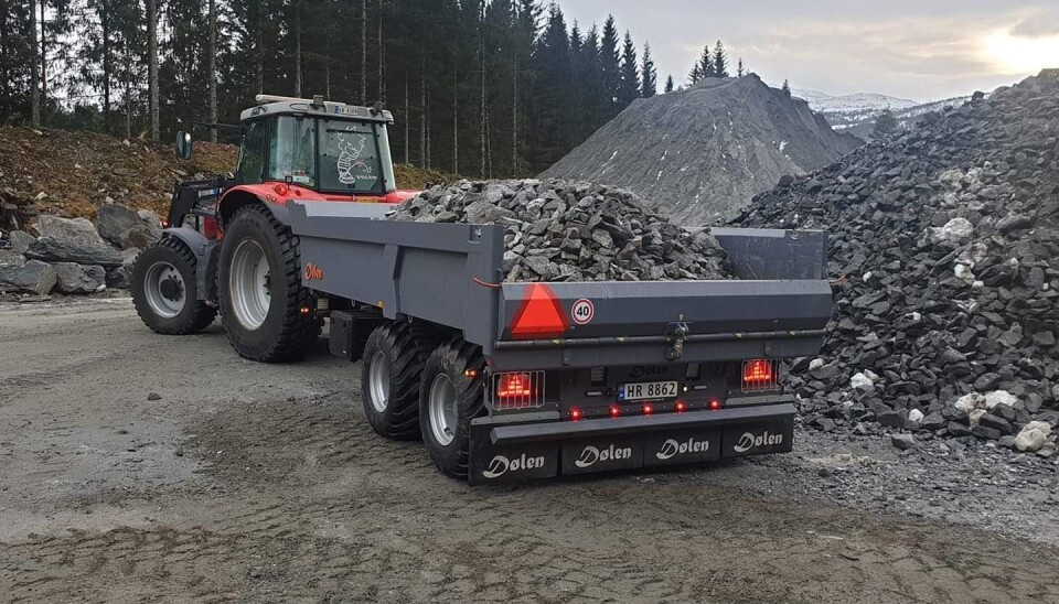 ANLEGG: Det store volumet av Dølen-hengere er dumperhengere for traktor. Foto: Privat