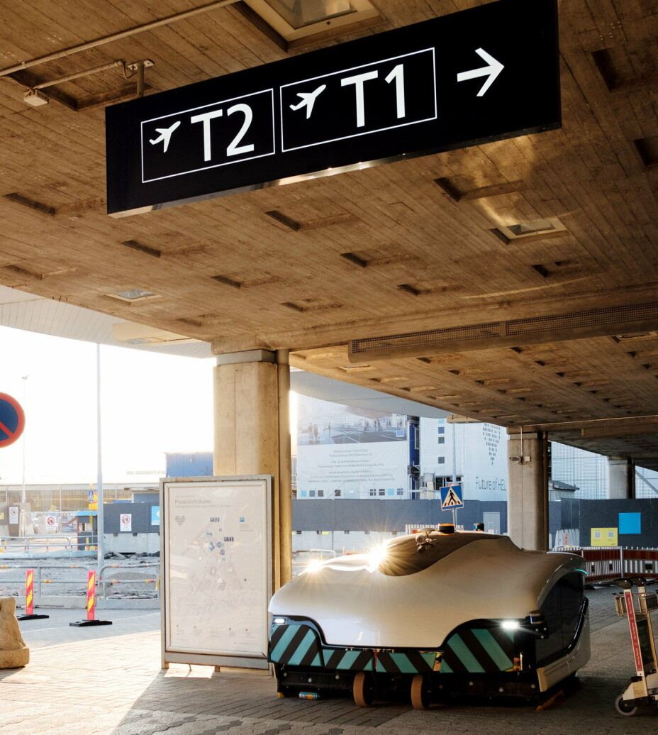 Trombia FreeFinske Trombia har kjørt en elektrisk og førerløs feiemaskin i drift på parkeringsplasser og uteområder på Helsinki flyplass.Foto: Trombia Technologies