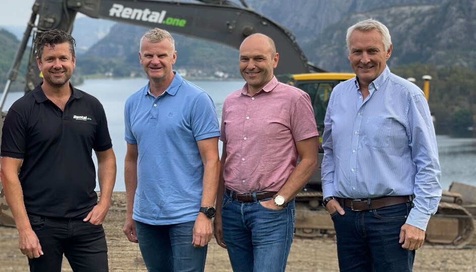 Fra venstre: Kjetil Friestad (Rental.one), Tor Anders Skjæveland (Volvo Maskin), David Kristianslund (Volvo Maskin) og Arne Knaben (Volvo Maskin).