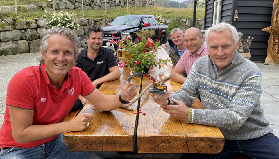 Fra venstre: Bjørn Risa, Kjetil Friestad (Rental.one), Tor Anders Skjæveland (Volvo Maskin), David Kristianslund (Volvo Maskin) og Arne Knaben (Volvo Maskin)
