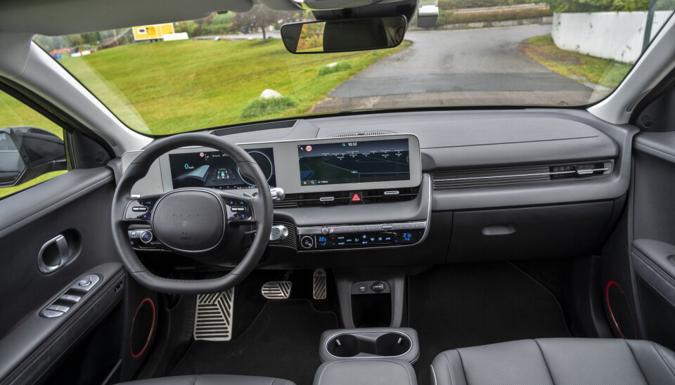 OVERSIKT: Hele dashbordet er minimalistisk og gir god oversikt.