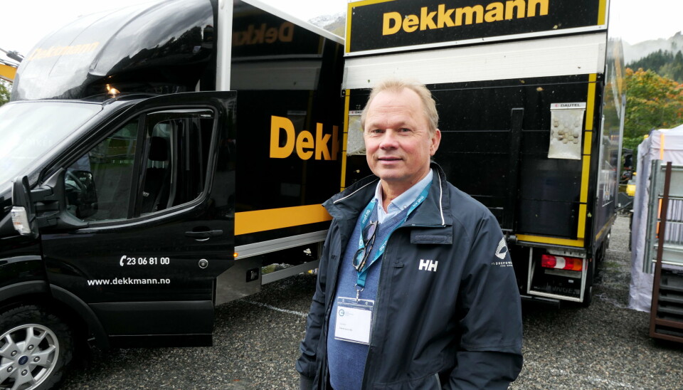 FLERE BUDSKAP: Produktsjef Torleiv Dalen Haukenes på plass med gode nyheter til maskinbrukerne.