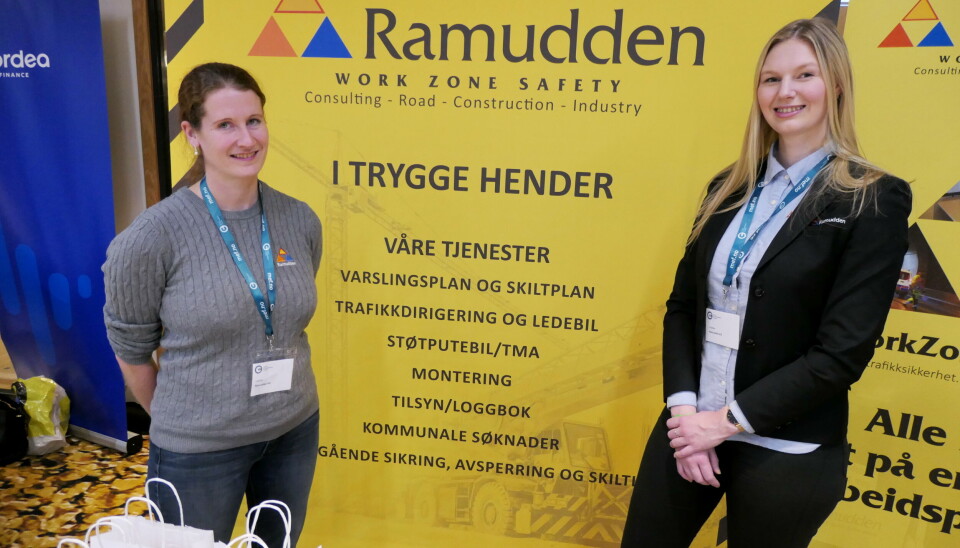 VIKTIG GRUPPE: Entreprenørene er en viktig kundegruppe for Ramudden slår Irene Stølan (t.v) og Emma Berg Terøy fast.
