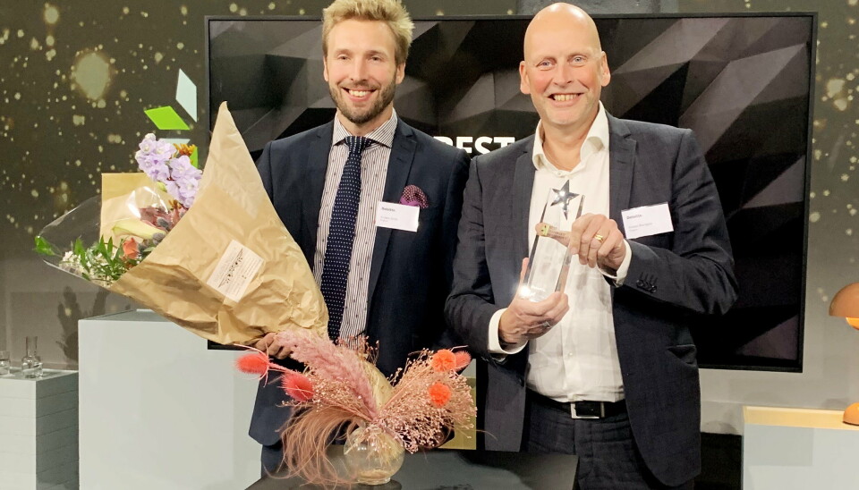 VINNER: Encons area sales manager Anders Smith (t.v) og adm. Direktør Krister Berggren tok imot prisen.