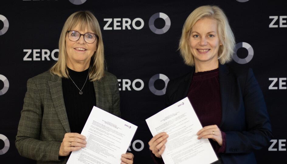 Fra venstre: Administrerende direktør i Nye Veier, Anette Aanesland, og leder i Zero, Sigrun Aasland, ser frem til videre samarbeid om å finne de beste klimaløsningene i anleggssektoren.