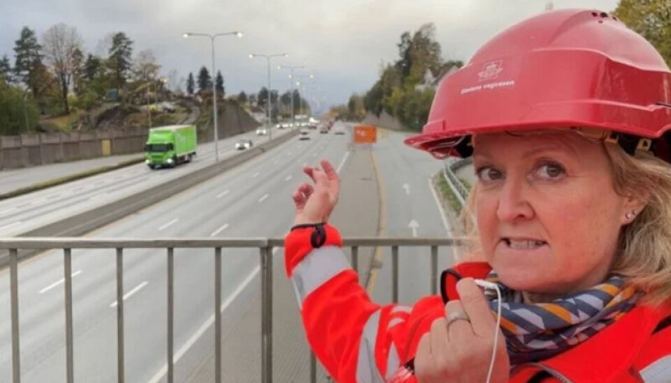 Hensynet til E18-trafikantenes sikkerhet veier tyngst, sier byggeleder Hege Gran-Henriksen som forklaring på at farten fra mandag kveld settes til 30 km/t i perioder med sprengning nær europaveien.