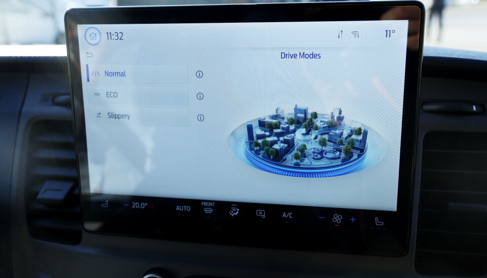KJØREMODUS: Det er tre ulike kjøremodus på bilen, Eco, Normal og Glatt