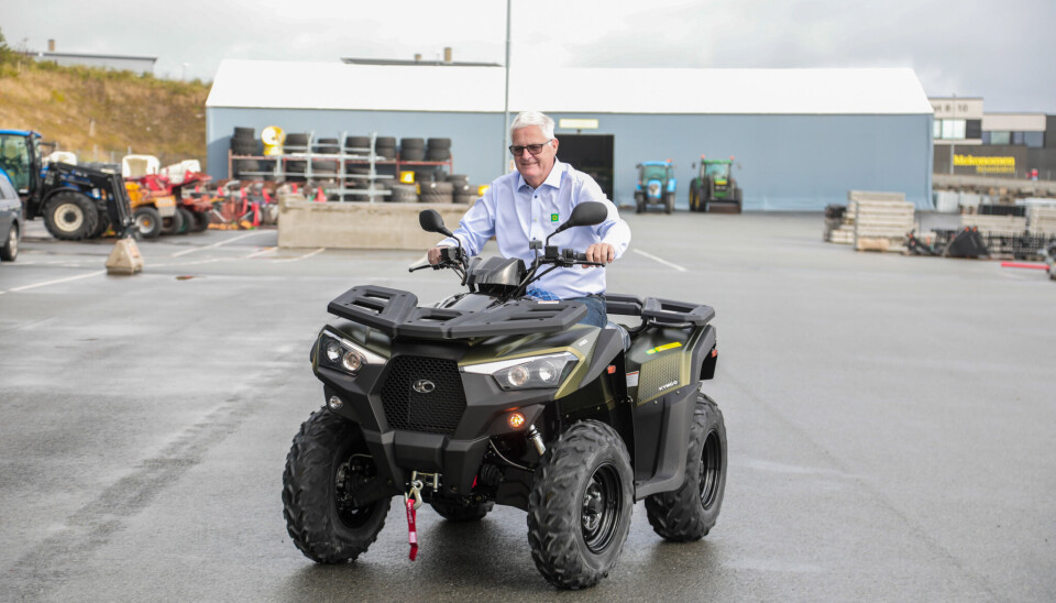 Salgssjef traktor og redskap hos FKRA, Jon Magne Torsteinbø, på en Kymco ATV som nå er blitt en del av det nye ATV-tilbudet hos samvirket.