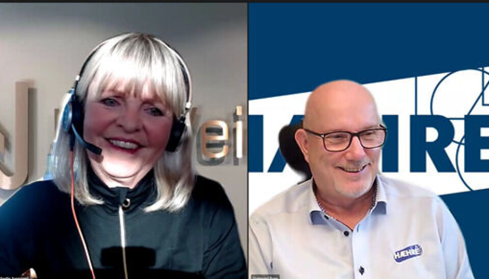 Digital signering i digital markering: Anette Aanesland, administrerende direktør i Nye Veier AS, og Gudmund Roen, daglig leder i Hæhre Entreprenør AS signerte kontrakten for utbyggingen av E6 Kvithammar-Åsen i Trøndelag.