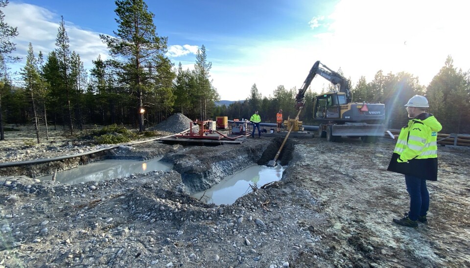 Alta kommune forsterker vannforsyningen for råvannskilden for Alta vannverk. Forsterkningen innebærer etablering av nye vannledninger under Altaelva. Foto: Kjetil Jørgensen Krane, Rambøll.