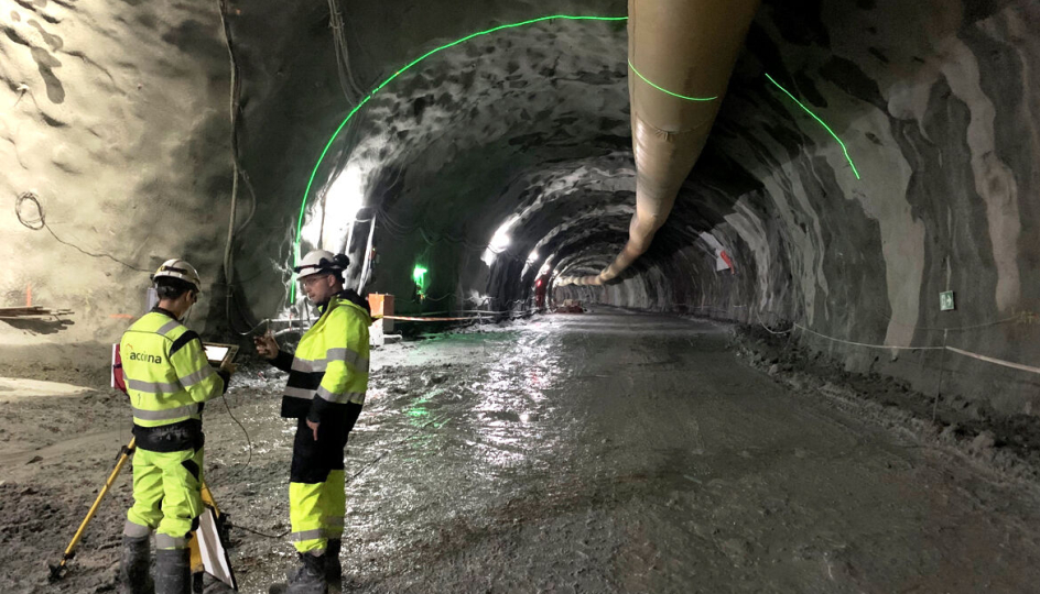 Laseren gjør at det blir lettere å bygge tunneler mest mulig likt som tunneltegningene.