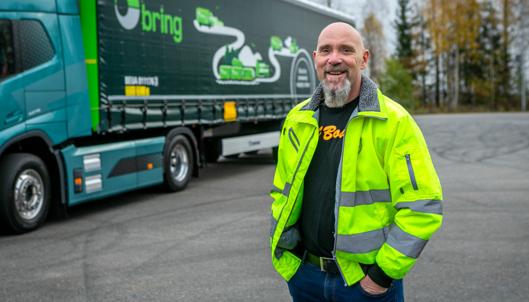 Produktsjef Kjetil Bergflødt i Volvo Norge kunne stolt presentere en av de tunge elektriske lastebilene på Transport og Logistikk 2021.