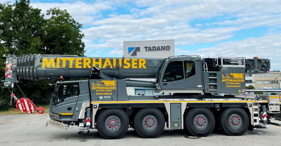 HATT ALLE: Kran Mitterhauser fra Østerrike har hatt alle mobilkran-modellene Tadano har lansert de siste 30 årene.