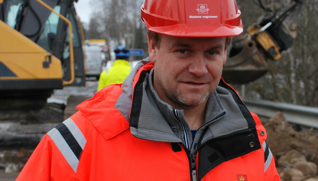 Brede Løvlien, byggeleder i Statens vegvesen, er fornøyd med tilbudene som kom inn.